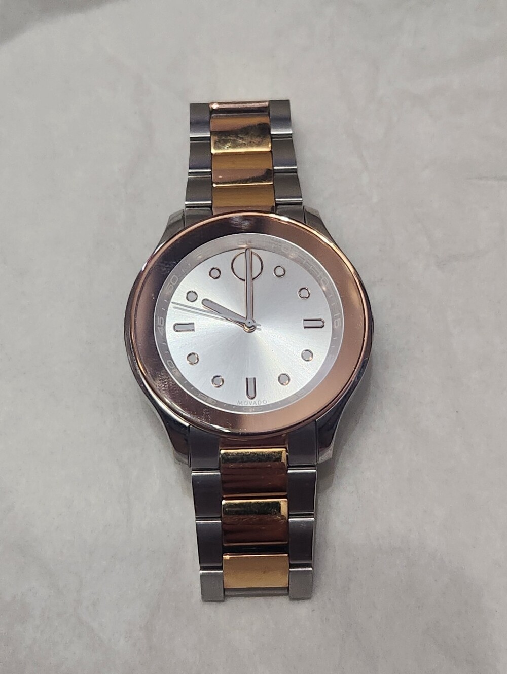 STUNNING MOVADO BOLD ROSE GOLD TONE STAINLESS STEEL WATCH 38 MM 3600430 Women's